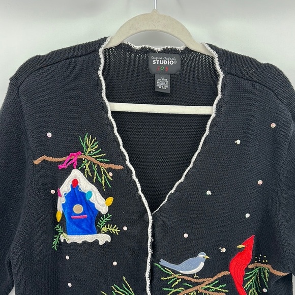 VTG Studio Black Christmas Cardigan with Festive Cardinal Design Sz 1X - Picture 3 of 11